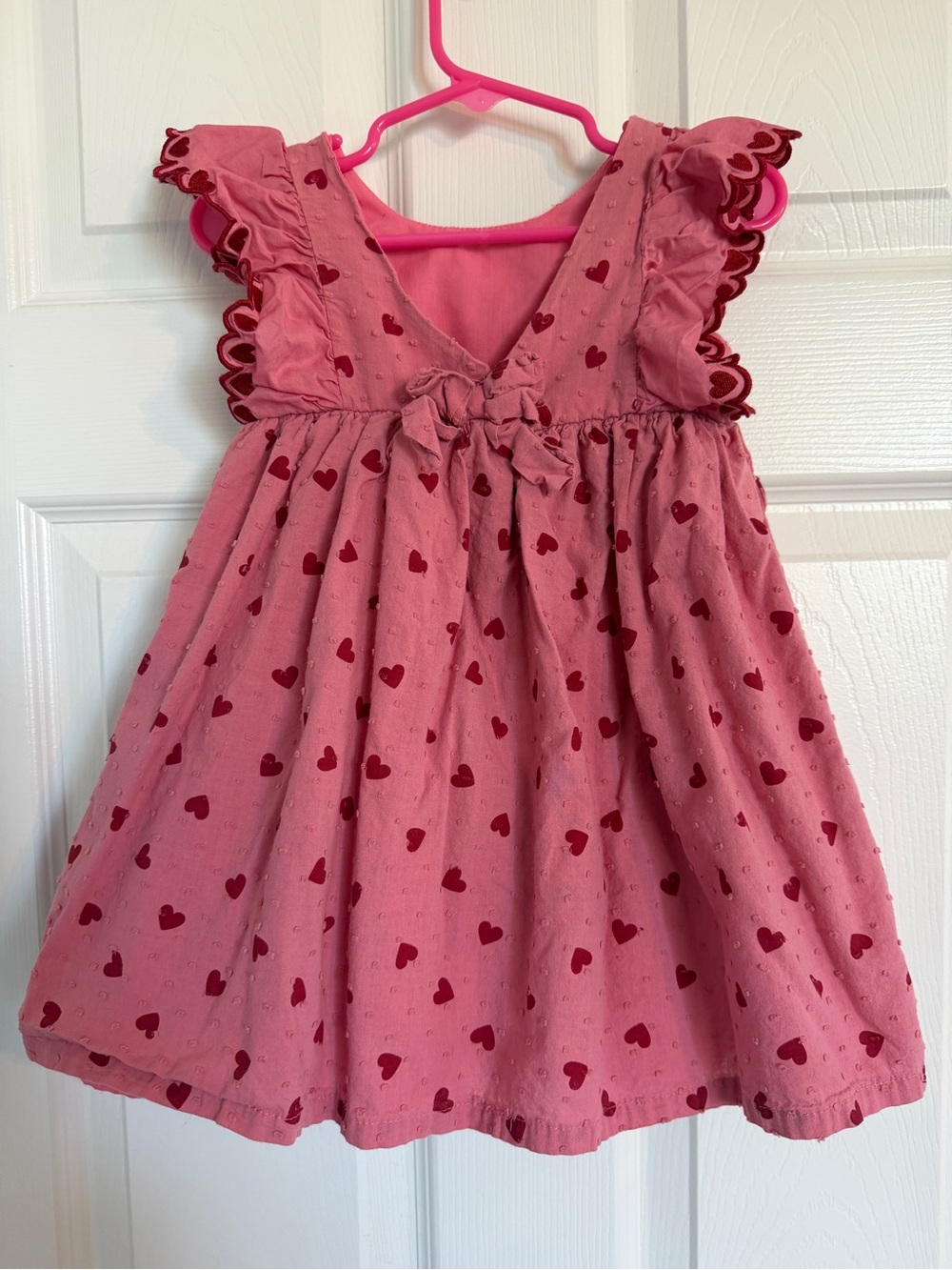 Isaac Mizrahi Pink Dress with Red Heart Print and Flutter Sleeves - Picture 2 of 5